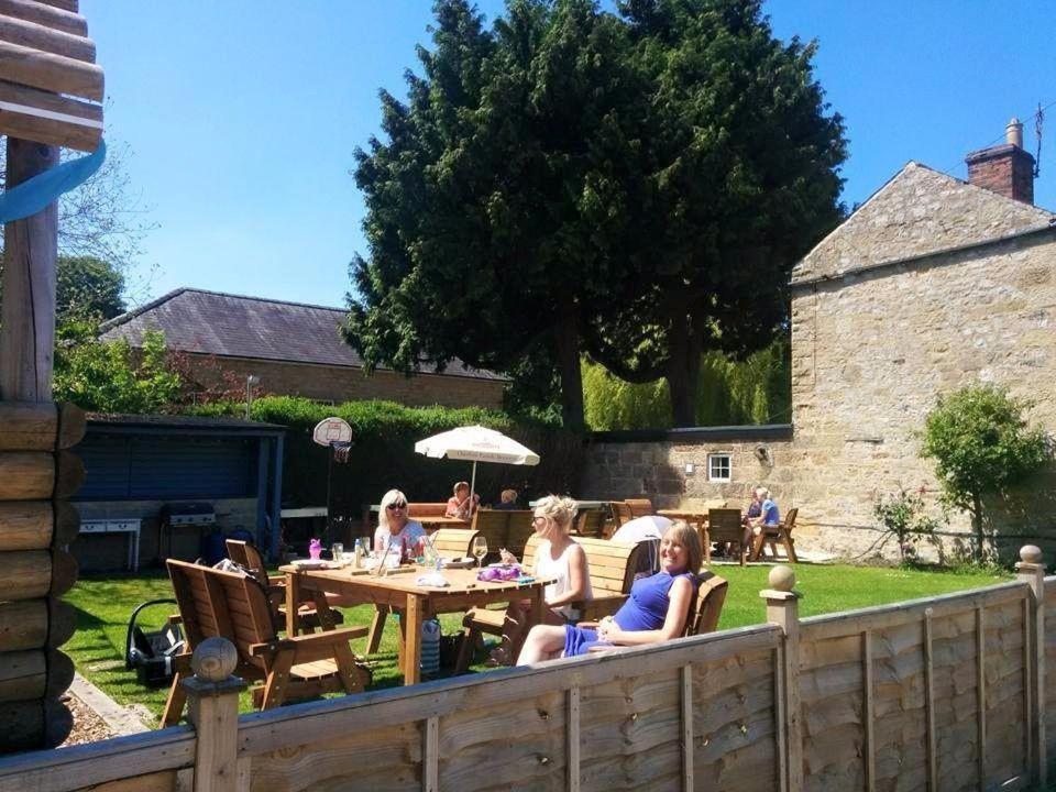 The Manners Pub With Rooms Bakewell Eksteriør bilde